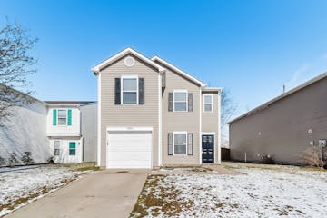 10762 Glenayr Dr Camby, IN 46113